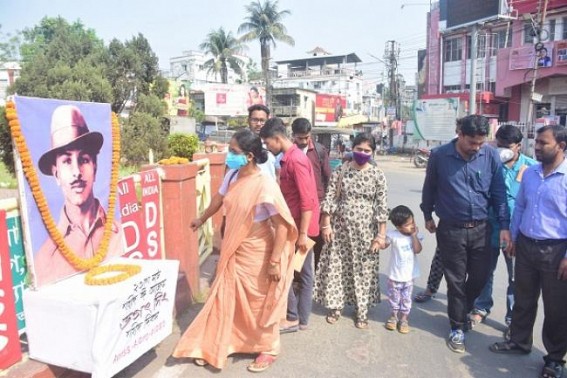 Martyrs' Day : DSO paid tribute to Freedom Fighters Bhagat Singh, Hivaram Rajguru and Sukhdev Thapar Martyrs' Day : DSO paid tribute to Freedom Fighters Bhagat Singh, Hivaram Rajguru and Sukhdev Thapar
